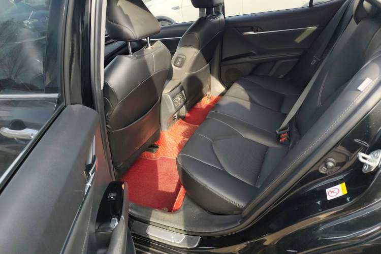 Used Toyota Camry 2018 2.5G Luxury Edition
