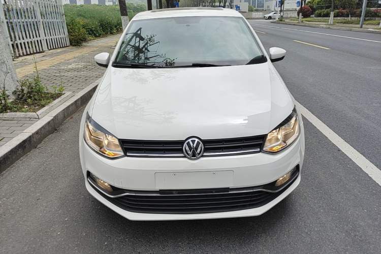 Used Volkswagen Polo 2016 1.6L Automatic Comfort Model Front