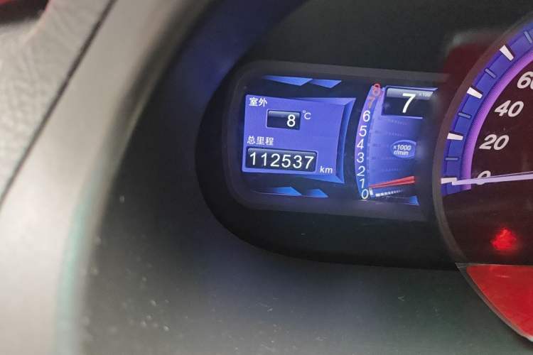 Used BYD S6 2013 Platinum Edition 2.0L Manual Luxury Model
