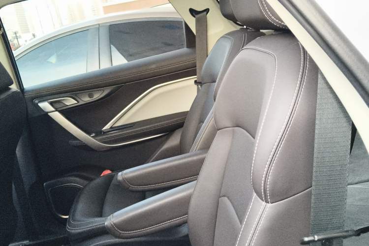 Used Geely Auto Jiajie 2021 1.8TD DCT Luxury Model
