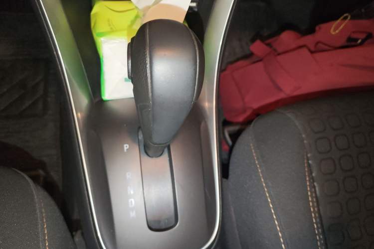 Used Chevrolet Trax 2017 1.4T Automatic Two-Wheel Drive Comfort Version Gear Lever