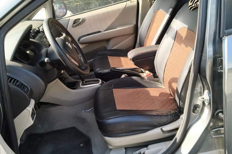 Used Everus S1 2014 1.3L Automatic Comfort Edition
