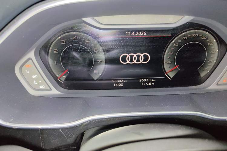 Used Audi Q3 2023 35 TFSI Fashion Dynamic Model (1.4T) Odometer Close Up