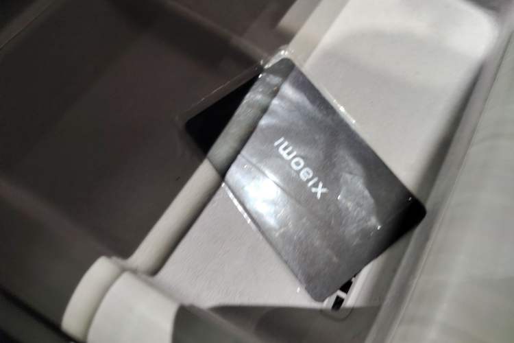 Used Xiaomi Auto SU7 2024 Rear-Drive Ultra-Long Range Advanced Pro-Level Intelligent Driving Version Vehicle Key