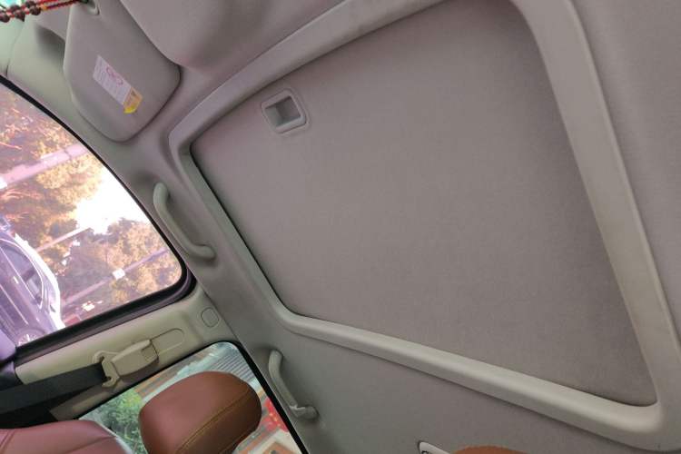 Used Jeep Compass 2014 2.4L four-wheel drive luxury navigation version
