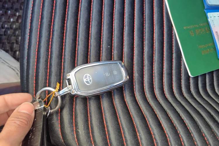 Used Toyota Corolla Cross 2024 2.0L Smart Electric Hybrid Dual-Engine Pioneer Edition
