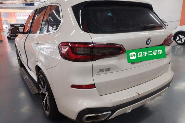 Used BMW X5 2019 xDrive40i Luxury Model with M Sport Package