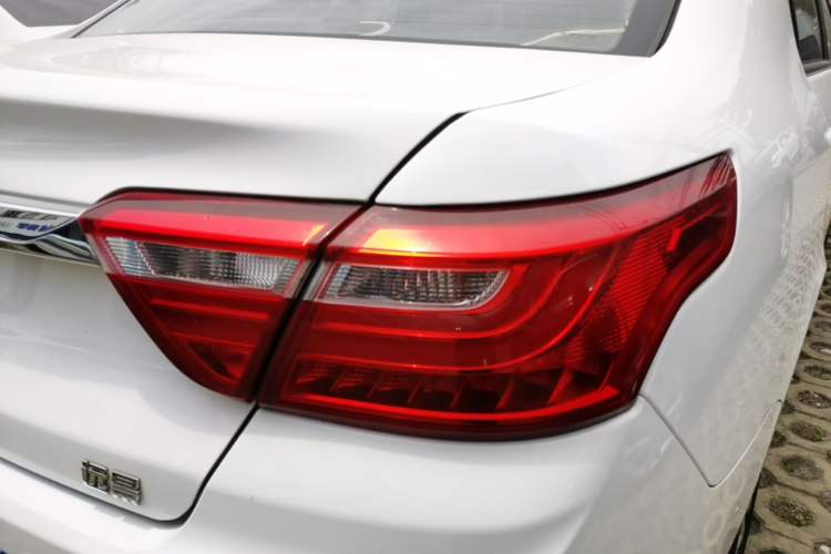 Used Geely Auto Vision 2020 1.5L CVT Asian Games Edition

