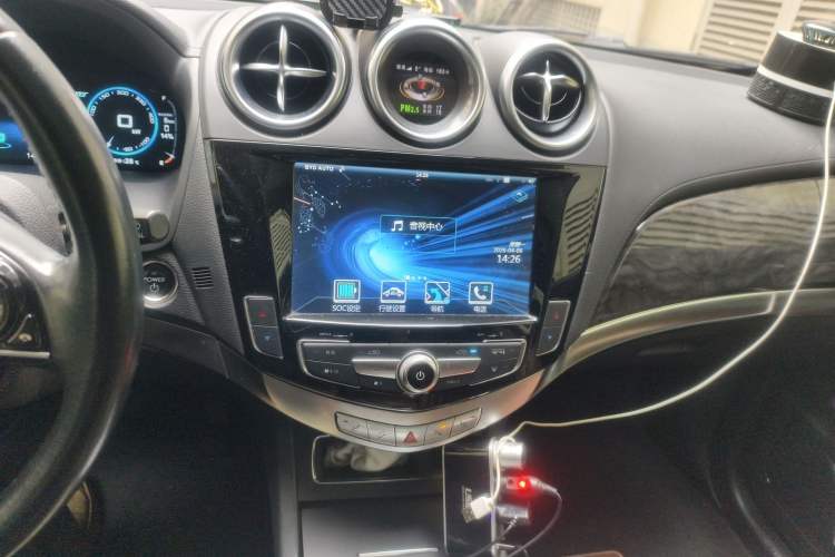 Used BYD Tang New Energy 2015 2.0T Four-Wheel-Drive Flagship Model Audio And AC Panel
