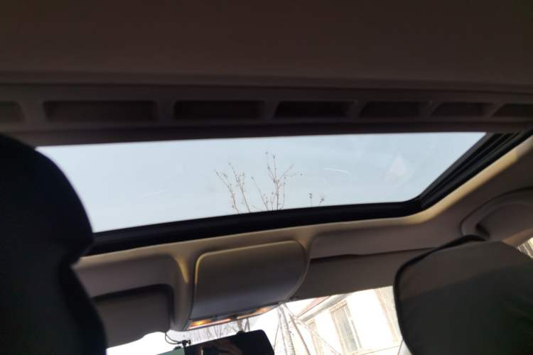 Used Volkswagen Polo 2011 1.6L Automatic ZhiKu Edition