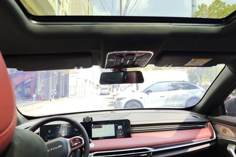 Used JETOUR X70 PRO 2023 1.5T DCT Comfort Edition 5 Seats