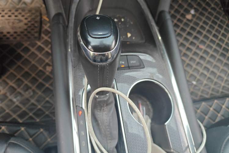 Used Chevrolet Malibu XL 2019 535T CVT RuiLian Edition Gear Lever
