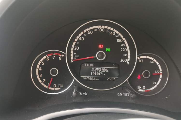 Used Volkswagen Beetle 2013 1.4 TSI Comfort Model Instrument Cluster