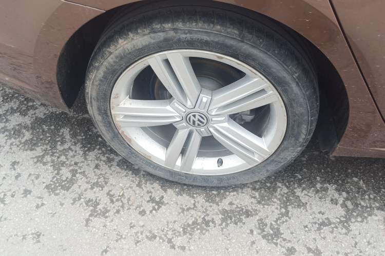 Used Volkswagen Lamando 2018 280TSI DSG Comfort Edition Exterior 5