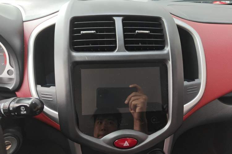 Used CHANGAN Benni 2015 1.4L IMT Luxury Model China IV Audio And AC Panel