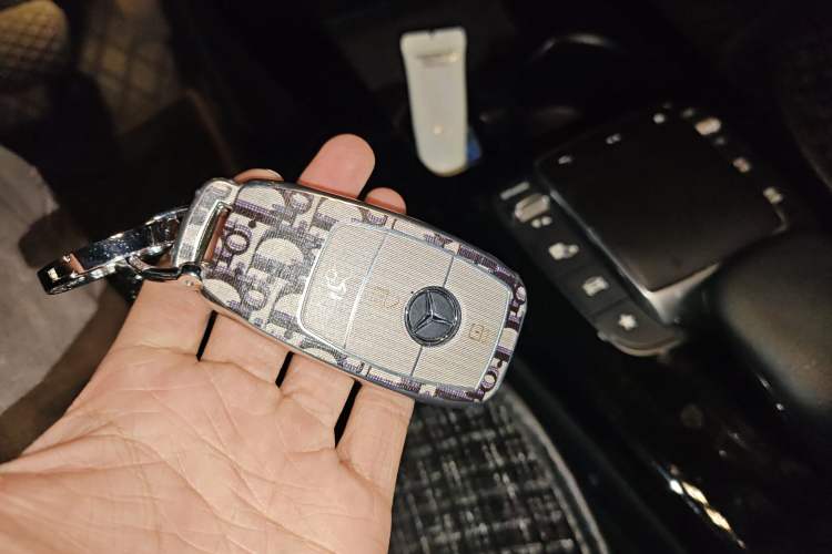 Used Mercedes-Benz A-Class 2022 Second Facelift A 200 L Sport Sedan Fashion Version
