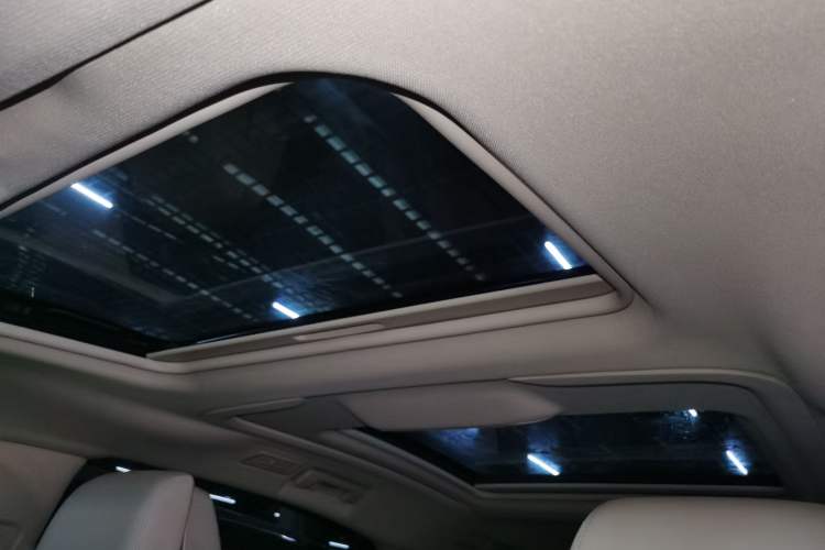 Used Buick GL8 2023 ES Lu Zun Luxury Model
