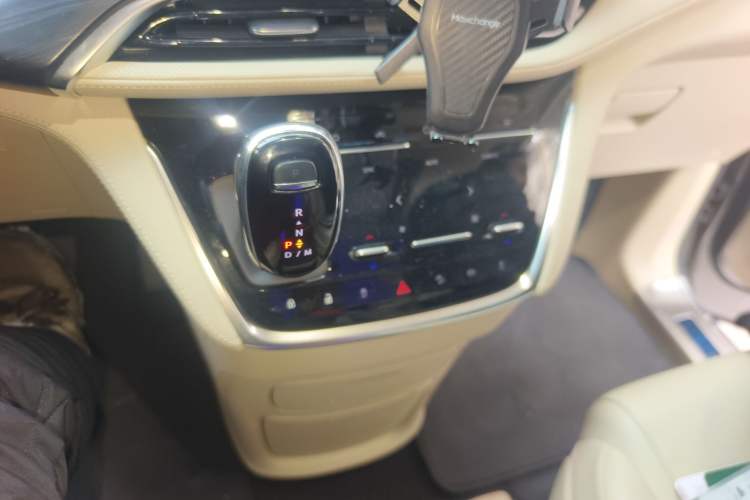 Used Buick GL8 2023 ES Lu Zun Luxury Model