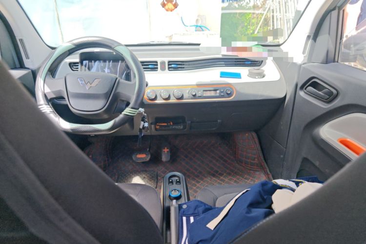 Used Wuling Hongguang MINIEV 2022 Zizai Version Lithium-NMC Center Console