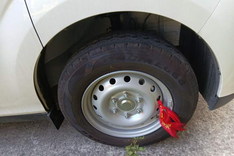 Used Ruichi EC75 2025 Model Passenger Vehicle Smart Driving Edition Pioneer I 41.5 kWh
