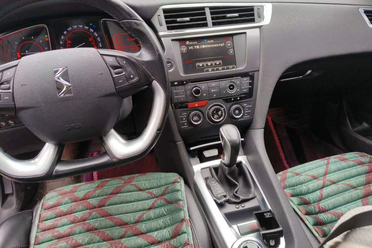 Used DS 6 2014 1.6T Luxury Edition THP160