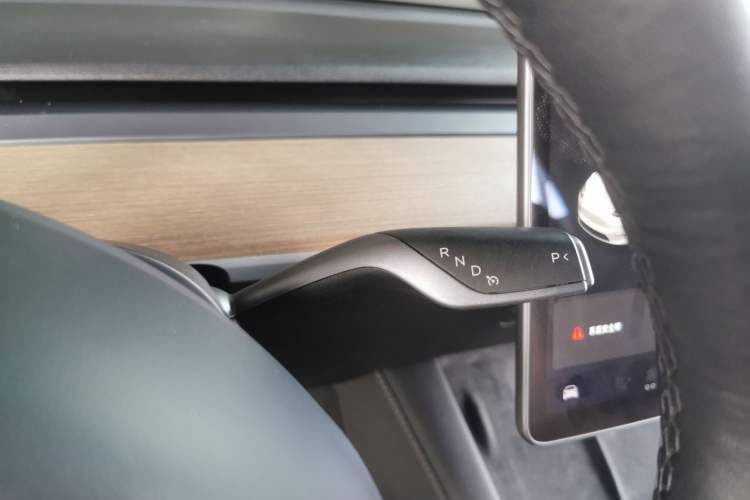 Used Tesla Model Y 2021 Long-Range All-Wheel-Drive Version 3D7