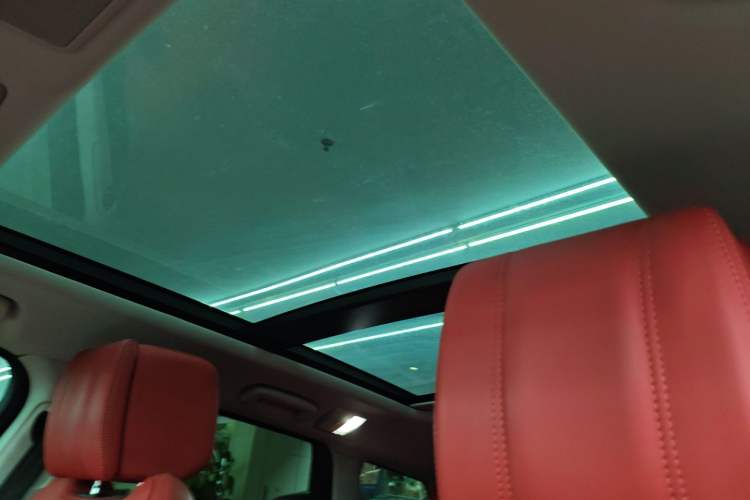 Used Land Rover Range Rover Sport 2019 3.0 L6 HSE DYNAMIC
