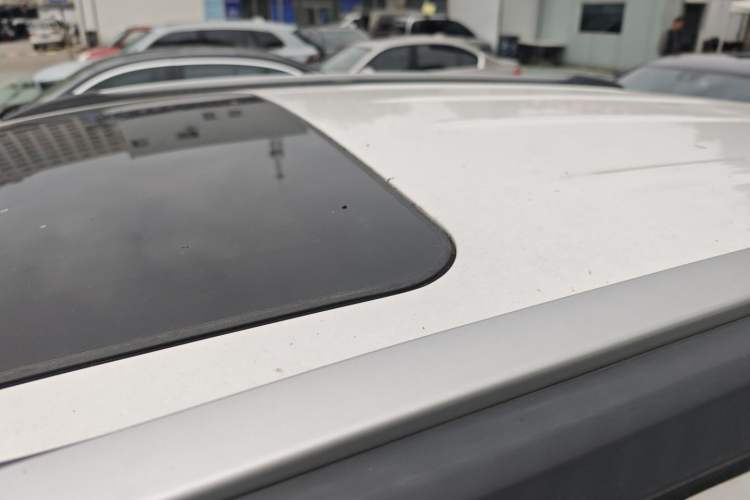 Used Buick Encore 2014 1.4T Automatic Two-Wheel Drive Urban Elite Model Roof