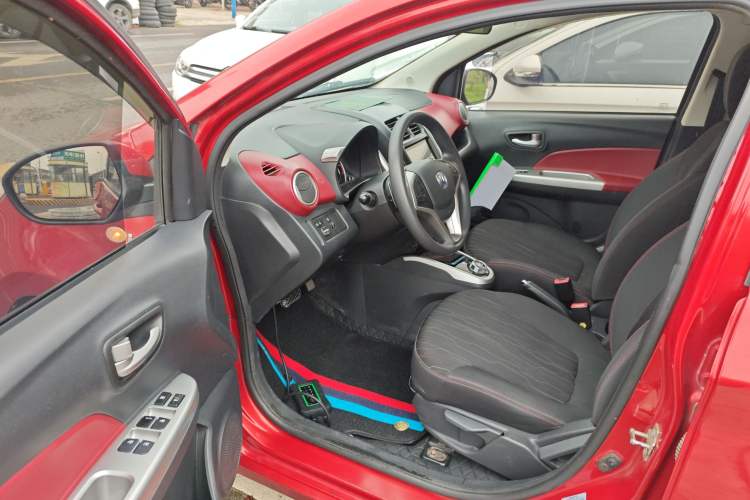 Used CHANGAN Benni 2015 1.4L IMT Luxury Model China IV