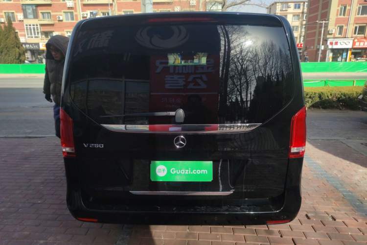 Used Mercedes-Benz V-Class 2021 V 260 Avantgarde Edition