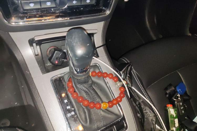 Used Roewe RX5 2019 20T Two-Wheel Drive Automatic Ali Smart Connectivity Platinum Edition
