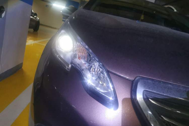 Used Peugeot 2008 2014 1.6L Automatic Fashion Edition Right Front Headlight