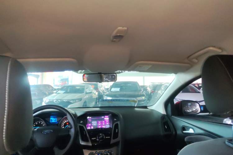 Used Ford Focus 2012 Hatchback 1.6L Automatic Comfort Model Headliner