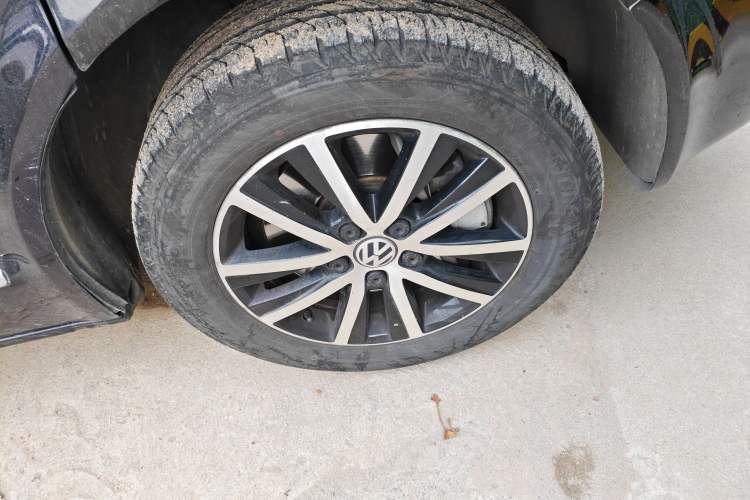 Used Volkswagen Multivan 2012 2.0 TSI Two-Wheel-Drive Luxury Edition