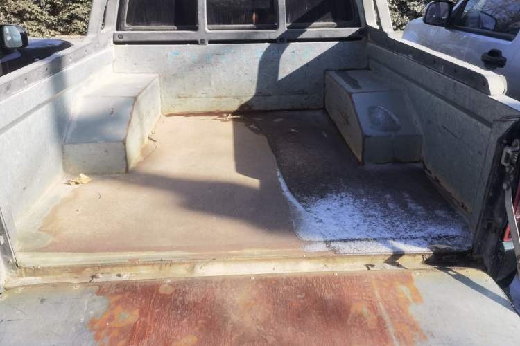 Used JMC Baodian 2018 2.9T New Value-Packed Two-Wheel-Drive Diesel Comfort Version with Standard Cargo Bed – JX4D30B5L