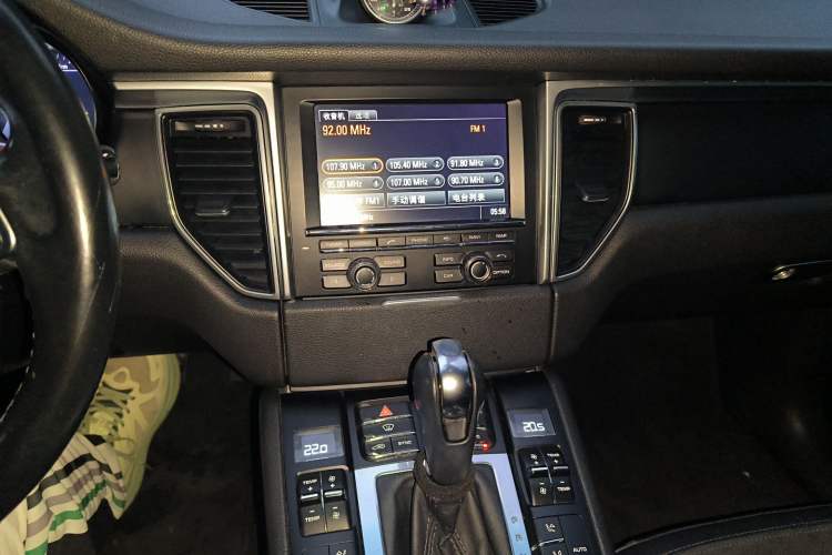 Used Porsche Macan 2014 Macan 2.0T Audio And AC Panel