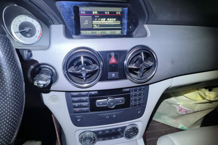 Used Mercedes-Benz GLK-Class 2013 GLK 300 4MATIC Fashion Model