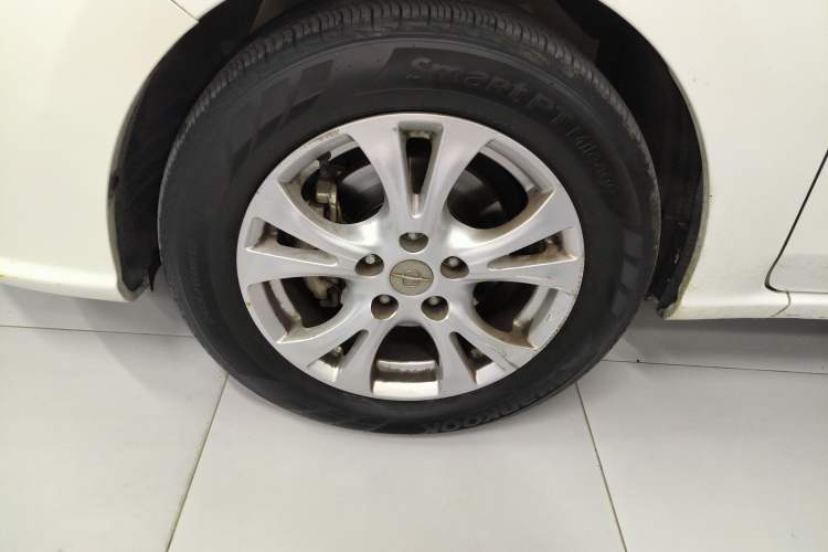Used Haima Fumei F7 2017 1.5T 7-Seater Automatic Standard Edition Left Front Wheel Hub