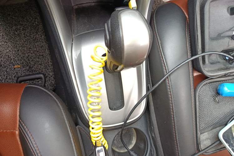 Used Chevrolet Trax 2014 1.4T Automatic Two-Wheel Drive Luxury Model Gear Lever