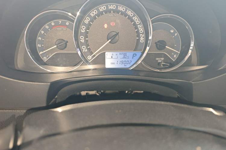 Used Toyota Corolla 2017 1.2T CVT GL-i Odometer Close Up