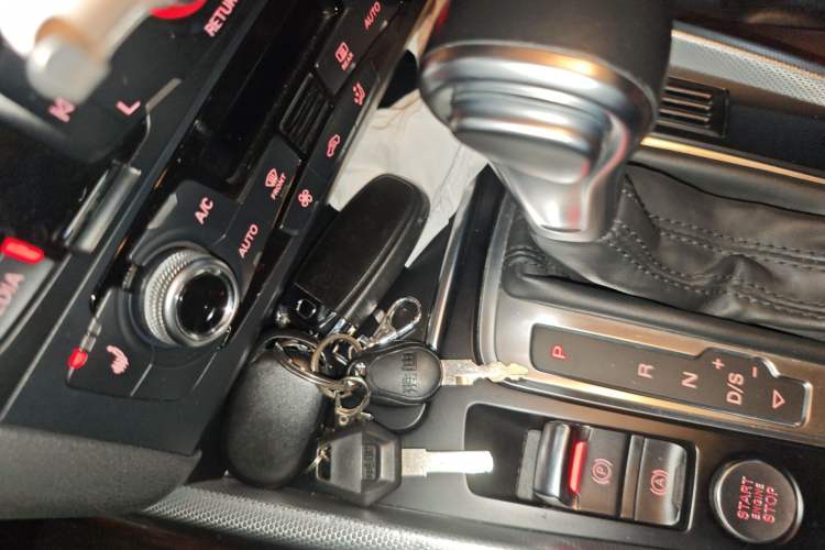 Used Audi Q5 2017 Plus 40 TFSI Technology Model