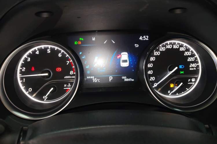 Used Toyota Camry 2021 2.0G Luxury Edition Instrument Cluster