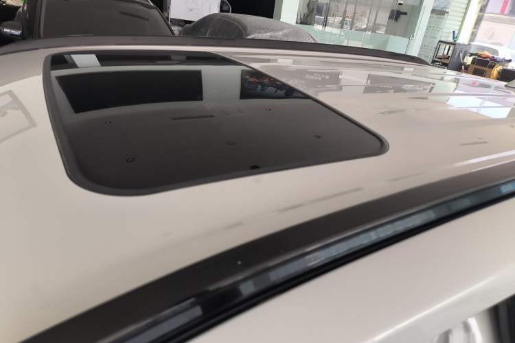 Used Toyota RAV4 2020 Dual-Engine 2.5L E-CVT 4x4 Elite PLUS Edition