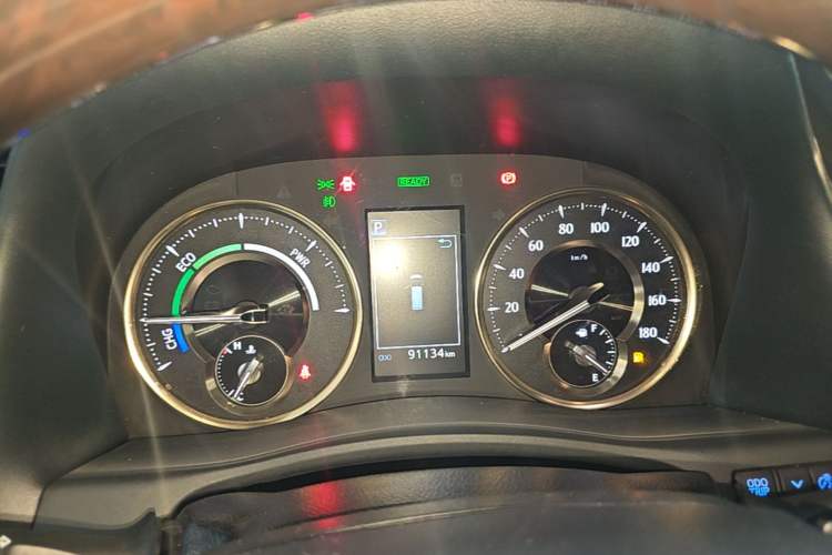 Used Toyota Alphard 2020 Dual-Engine 2.5L Luxury Edition
