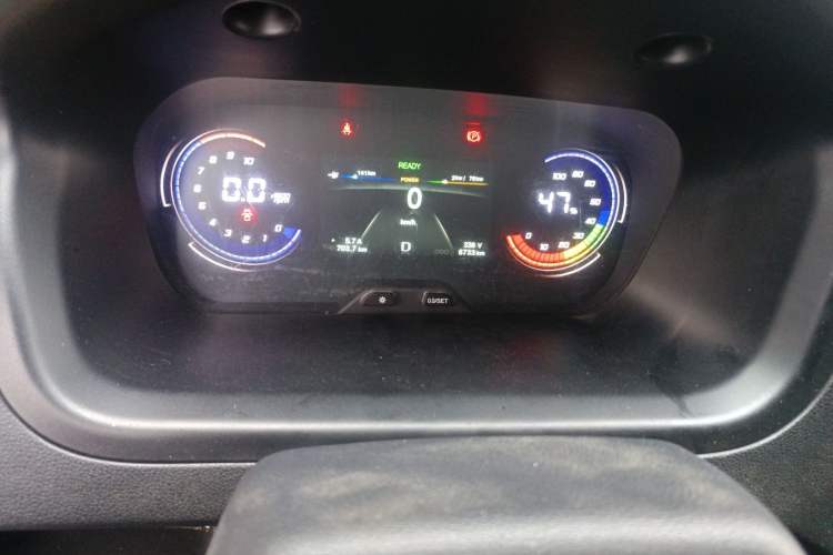 Used CHANGAN KAICHENG Ruixing EM60 2022 Pure Electric Van 4498 mm Long Flat Roof with Rear-Hinged Doors 2 Seats 60 kW 41.86 kWh
