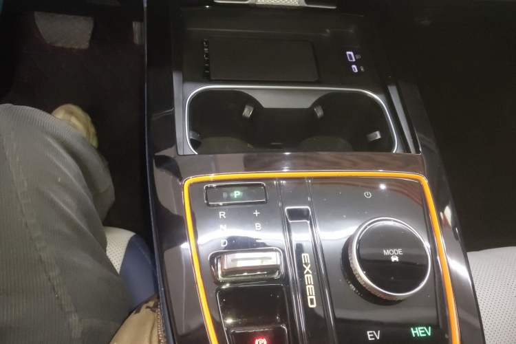 Used EXEED Zhuifeng C-DM 2023 1.5 TCI-DHT 80KM "Chengfengqi" Edition