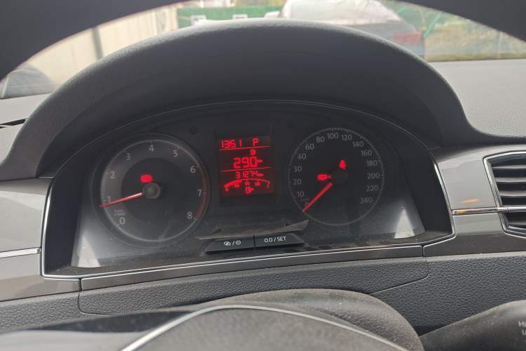 Used Volkswagen Santana 2016 1.6L Automatic Comfort Edition
