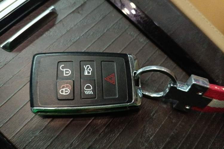 Used Jaguar XFL 2022 XFL 2.0T P250 Two-Wheel-Drive Prestige Luxury Edition
