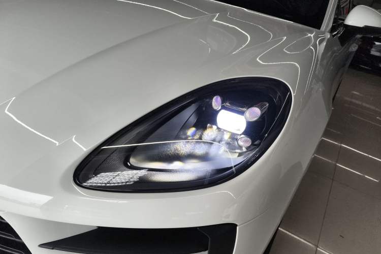 Used Porsche Macan 2021 Macan 2.0T Left Front Headlight