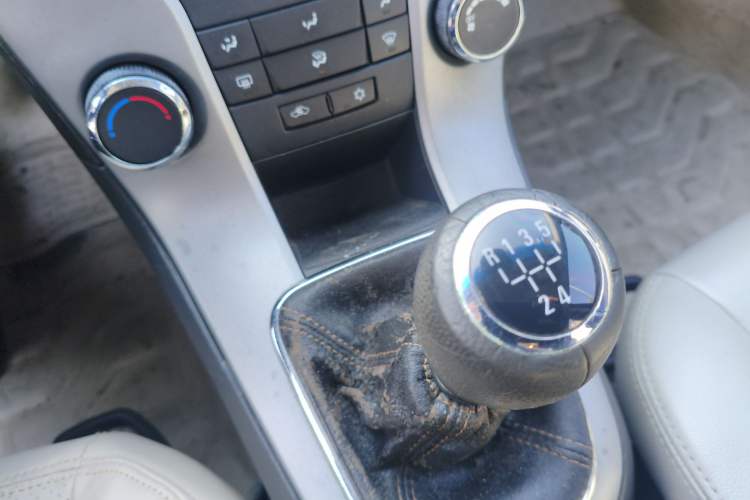 Used Chevrolet Cruze 2013 1.6L SE MT